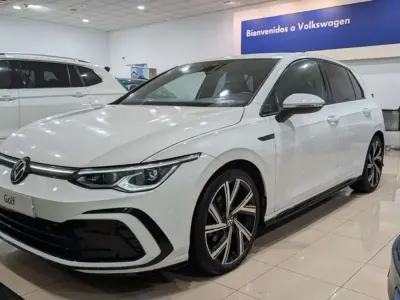 Usado VW Golf VII R-line 150 CV (110 kW) 2021 Blanco Utilitario