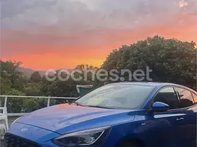 Usado Ford Focus ST-Line 120 CV (88 kW) 2018 Azul Berlina