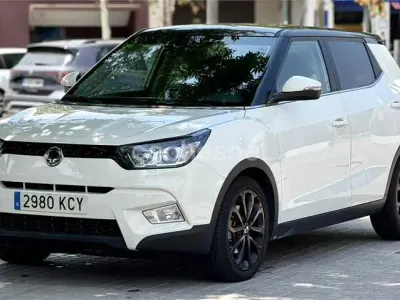 Usado SsangYong Tivoli Limited 115 CV (84 kW) 2017 Blanco SUV