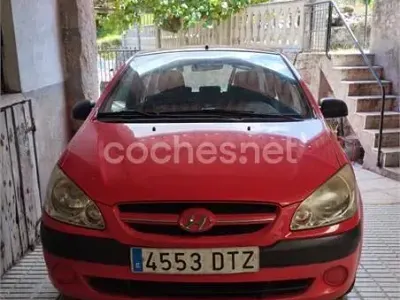 Usado Hyundai Getz 66 CV (48 kW) 2005 Rojo Utilitario