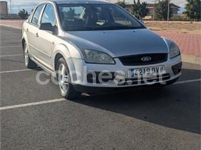 Gris / plata Usado 2006 Ford Focus Ghia Berlina | 1500 € (Super precio)