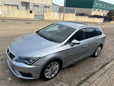 Usado Seat Leon ST 150 CV (110 kW) 2020 Gris / plata Familiar