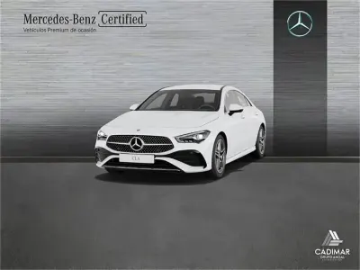 Usado Mercedes CLA200 150 CV (110 kW) 2025 Blanco polar Berlina