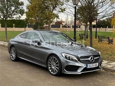 Gris / plata Usado 2017 Mercedes C220 AMG line Coupe | 29.900 € (Un poco caro)