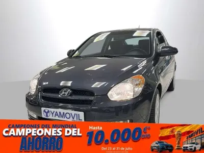 Usado Hyundai Accent GLS 110 CV (80 kW) 2006 Gris Utilitario