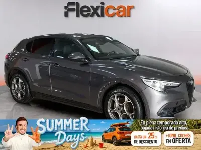 Usado Alfa Romeo Stelvio Sprint 160 CV (117 kW) 2022 Gris SUV