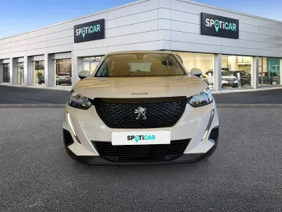Usado Peugeot 2008 Active 100 CV (73 kW) 2020 Blanco SUV