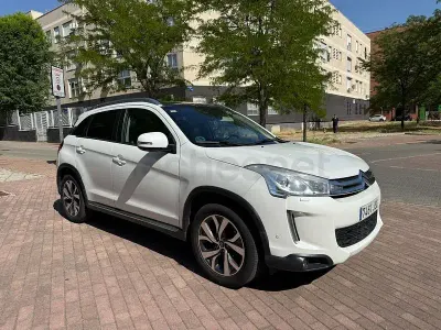 Usado Citroën C4 Aircross Feel 114 CV (83 kW) 2017 Blanco SUV