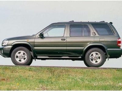 Plateado Usado 2004 Nissan Pathfinder SUV | 14.990 €