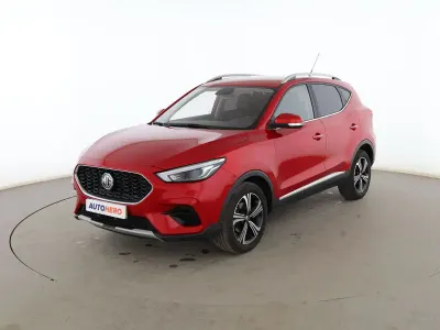 Usado MG ZS Comfort 106 CV (77 kW) 2023 Rojo SUV