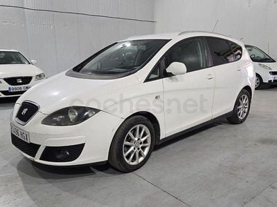 Usado Seat Altea XL Reference 105 CV (77 kW) 2011 Blanco Monovolumen