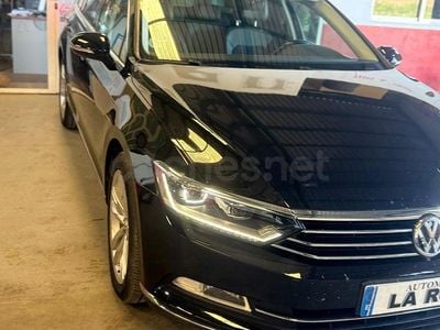 Usado VW Passat R-line 150 CV (110 kW) 2018 Negro Familiar