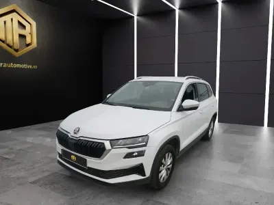 Usado Skoda Karoq Ambition 150 CV (110 kW) 2023 Blanco SUV
