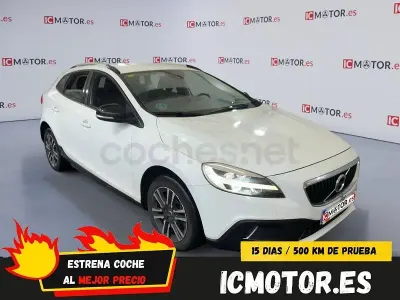 Usado Volvo V40 CC Plus 120 CV (88 kW) 2019 Blanco Familiar