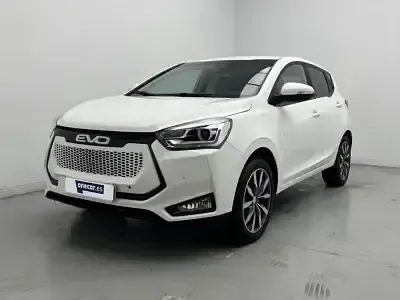 Usado EVO Evo 3 107 CV (78 kW) 2024 Blanco 111 SUV