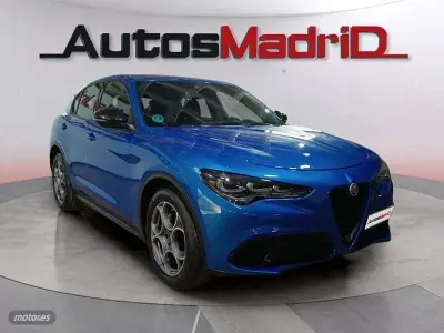 Usado Alfa Romeo Stelvio Sprint 160 CV (117 kW) 2024 Azul SUV