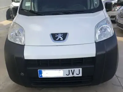 Usado Peugeot TePee Style 75 CV (55 kW) 2016 Blanco Van