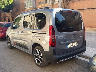 Usado Citroën Berlingo Feel 102 CV (75 kW) 2020 Gris / plata Monovolumen