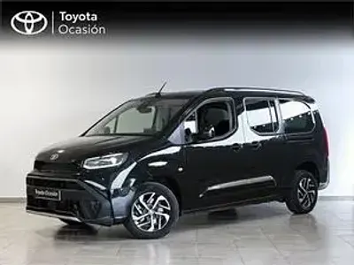 Usado Toyota Proace City Active 130 CV (95 kW) 2024 Negro Monovolumen