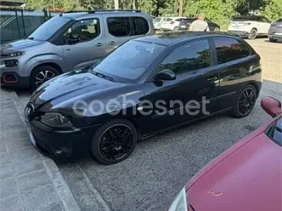 Usado Seat Ibiza CUPRA 160 CV (117 kW) 2006 Negro Utilitario