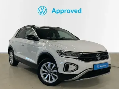 Usado VW T-Roc Life 150 CV (110 kW) 2024 Blanco SUV
