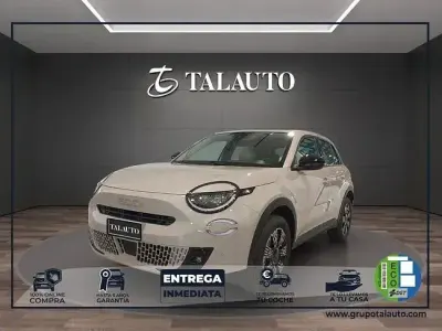 Nuevo Fiat 600 Icon 110 CV (80 kW) 2025 Azul SUV