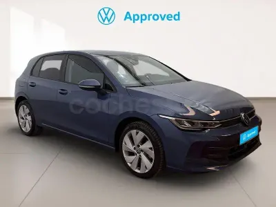 Usado VW Golf VIII 116 CV (85 kW) 2025 Azul Berlina