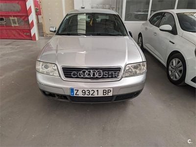 Usado Audi A6 155 CV (114 kW) 2000 Gris / plata Familiar