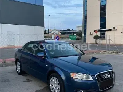 Usado Audi A4 115 CV (84 kW) 2006 Azul Berlina