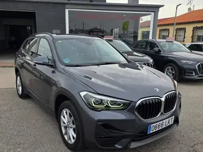 Usado BMW X1 116 CV (85 kW) 2020 Gris / plata SUV