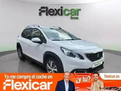 Usado Peugeot 2008 Allure 110 CV (80 kW) 2019 Blanco SUV