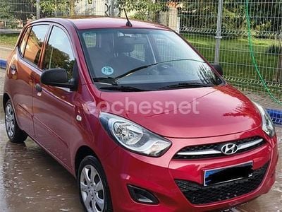 Usado Hyundai i10 Comfort 85 CV (62 kW) 2012 Rojo Utilitario