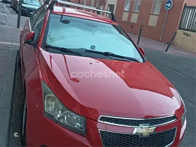 Usado Chevrolet Cruze LT 163 CV (119 kW) 2011 Rojo Berlina