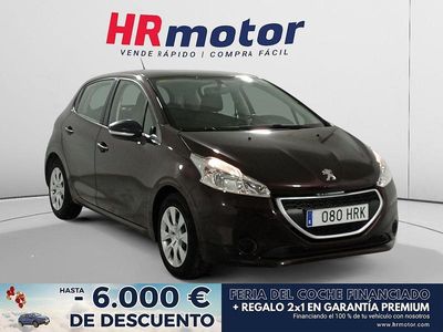 Rojo Usado 2013 Peugeot 208 Access Utilitario | 6640 € (Precio justo)