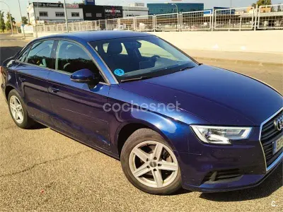 Usado Audi A3 Design 116 CV (85 kW) 2020 Azul Berlina