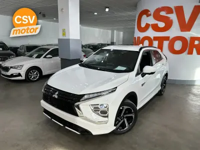 Usado Mitsubishi Eclipse Cross 188 CV (138 kW) 2023 Blanco SUV