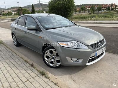 Usado Ford Mondeo Titanium 175 CV (128 kW) 2008 Gris / plata Berlina