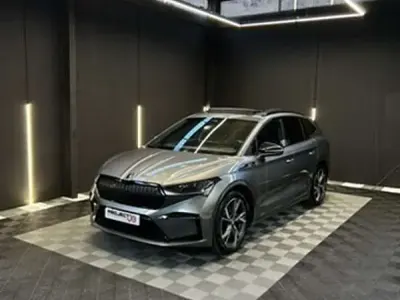 Usado Skoda Enyaq iV SportLine 150 kW (204 CV) 2023 Gris SUV