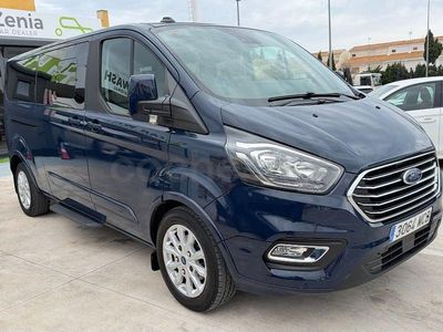 Usado Ford Tourneo Titanium 150 CV (110 kW) 2022 Azul Monovolumen