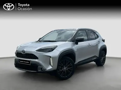 Usado Toyota Yaris Cross 116 CV (85 kW) 2022 Gris / plata SUV
