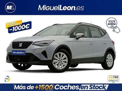 Usado Seat Arona Style 110 CV (80 kW) 2023 Gris SUV
