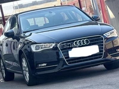 Usado Audi A3 Attraction 110 CV (80 kW) 2015 Negro Berlina