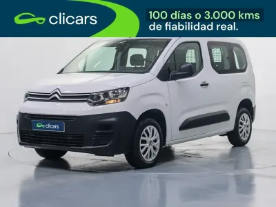 Usado Citroën Berlingo Business Class 100 CV (73 kW) 2023 Blanco Monovolumen