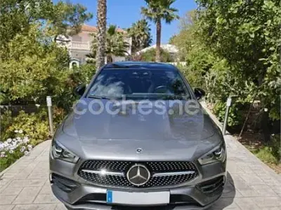 Usado Mercedes CLA250e Shooting Brake 218 CV (160 kW) 2022 Gris / plata Familiar