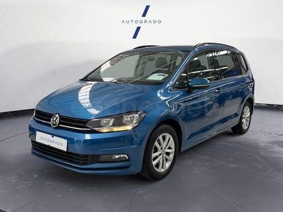 Usado VW Touran Business 115 CV (84 kW) 2017 Azul Monovolumen