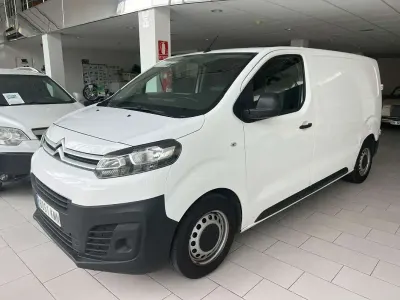 Usado Citroën Jumpy Comfort 116 CV (85 kW) 2018 Blanco Monovolumen