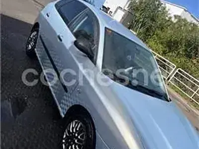 Usado Seat Ibiza 75 CV (55 kW) 2003 Azul Utilitario
