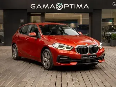 Occasion BMW 118 Comfort Edition 136 PK (100 kW) 2022 Oranje Hatchback
