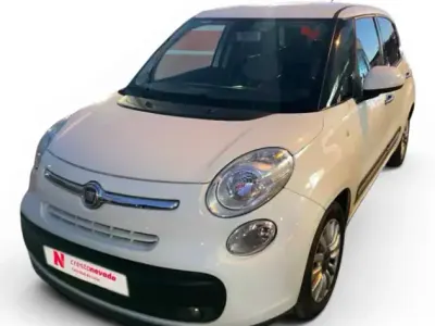 Usado Fiat 500L Lounge 105 CV (77 kW) 2014 Blanco Monovolumen