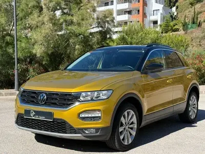 Usado VW T-Roc Sportline 150 CV (110 kW) 2021 Amarillo SUV